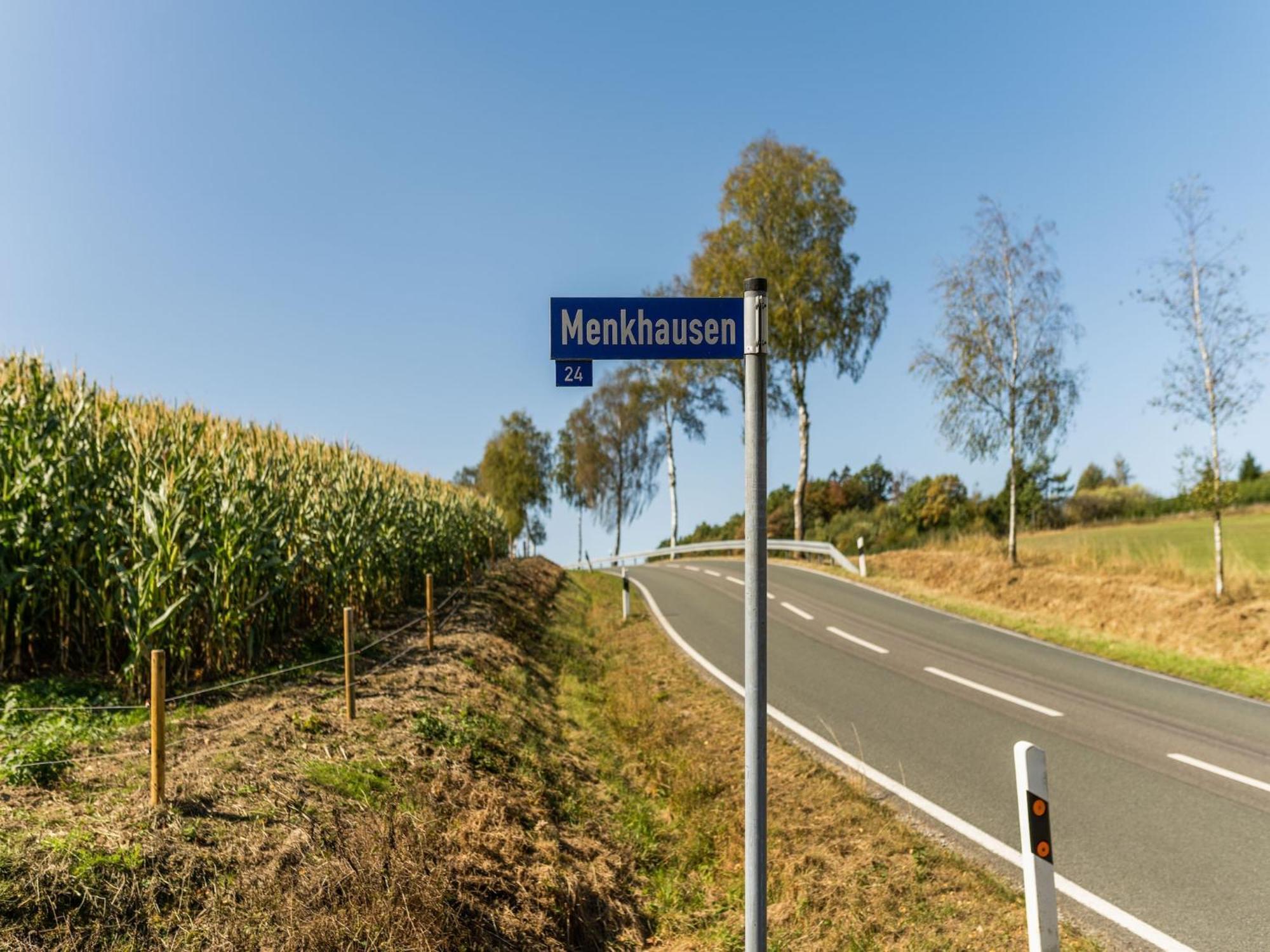 Spacious Holiday Home in Menkhausen near Ski Area Schmallenberg Exterior foto