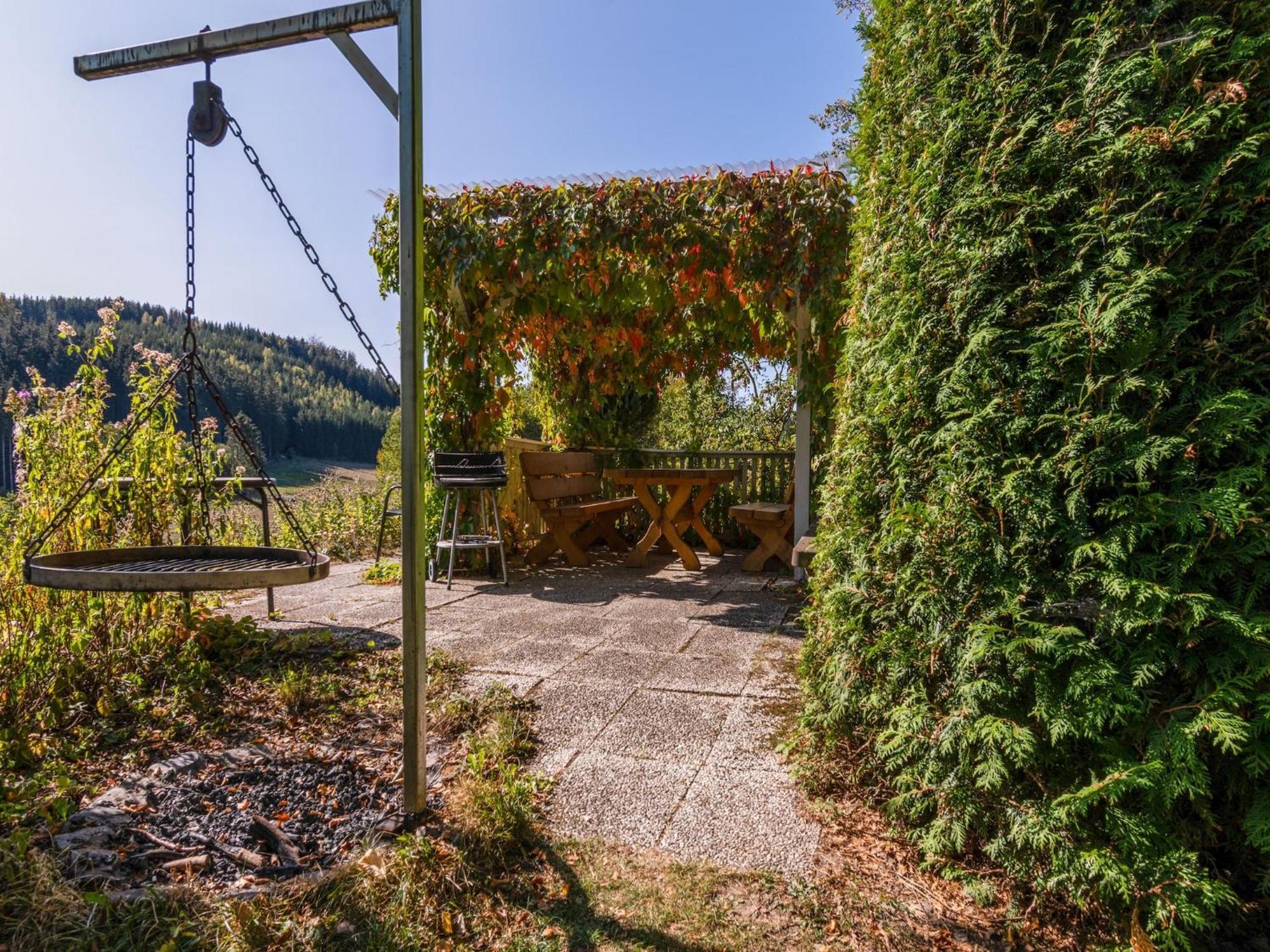 Spacious Holiday Home in Menkhausen near Ski Area Schmallenberg Exterior foto